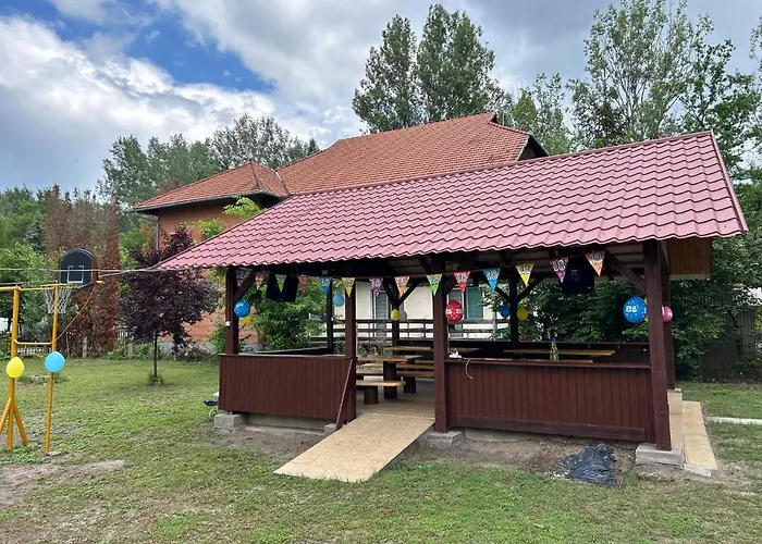 Lakeside Apartmanhaz Soltvadkert