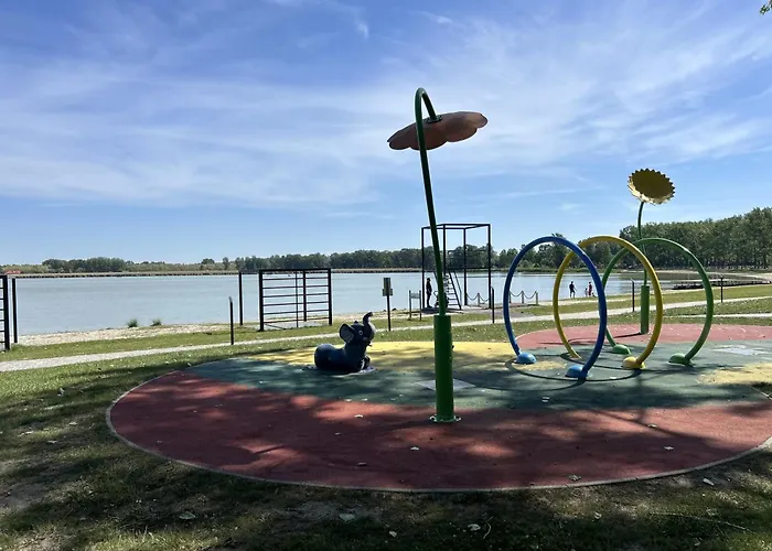 Lakeside Apartmanhaz Soltvadkert